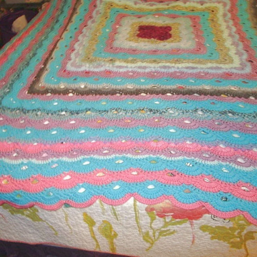 Vtg Crochet Knit Afghan 71